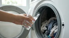 Adicione um copo à máquina de lavar - as roupas ficam mais brancas do que a neve