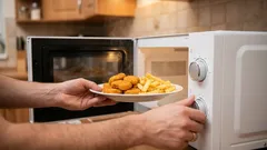 Sobras na geladeira: quantas vezes você pode reaquecer alimentos sem prejudicar a saúde